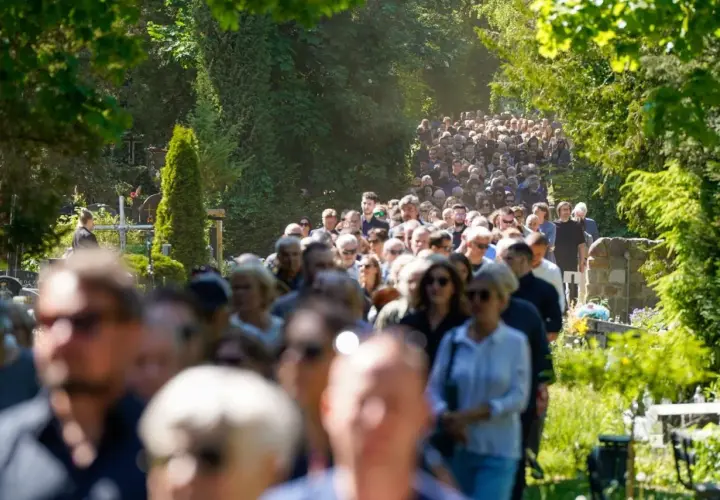 Kiedy pogrzeb Tekieli? Sprawdź szczegóły i ważne informacje