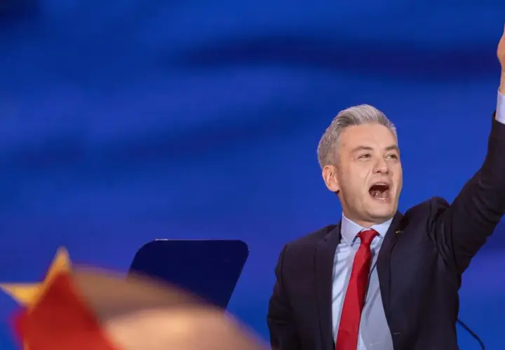 Robert Biedroń jaka partia – prawda o jego przynależności politycznej