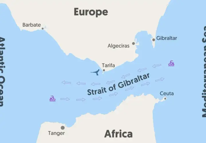Mapa pokazuje Cieśninę Gibraltarską, oddzielającą Europę od Afryki. Gdzie leży Maroko? Na południe od cieśniny, obok Tangeru.