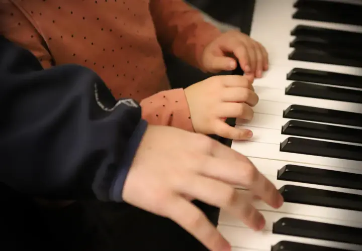 Muzyka klasyczna na fortepian: Przewodnik dla każdego. Jak zacząć?