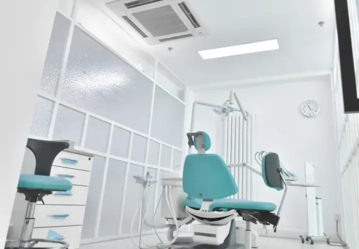 Gdzie do dentysty na NFZ? Znajdź tanie wizyty bez czekania