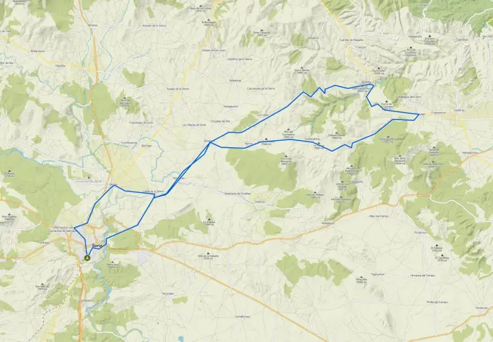 Mapa de rutas en bici por Soria, con un recorrido azul marcado que atraviesa pueblos y montañas.