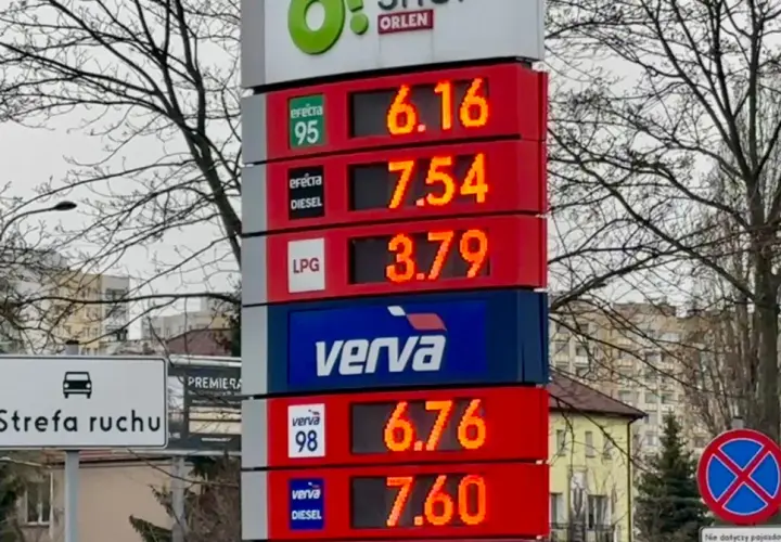 Cena paliwa diesel na Orlenie: 7,54 zł za Efecta Diesel i 7,60 zł za Verva Diesel. Obok widoczne ceny benzyny i LPG.