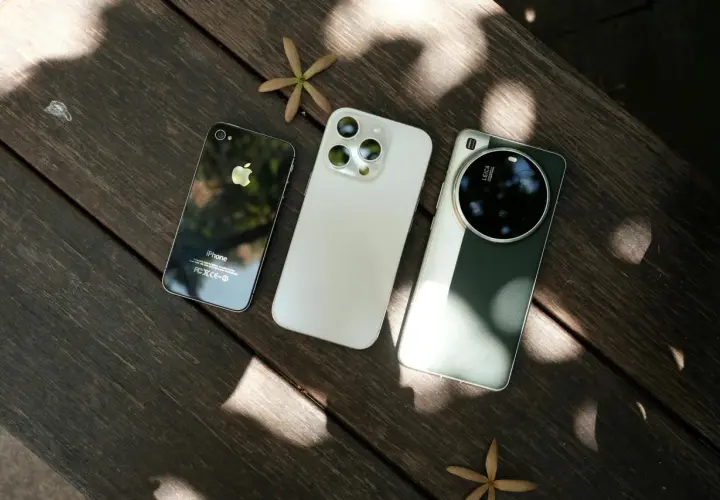 Porównanie aparatów: stary iPhone, biały iPhone i telefon z aparatem Leica. Jaki telefon ma najlepszy aparat?