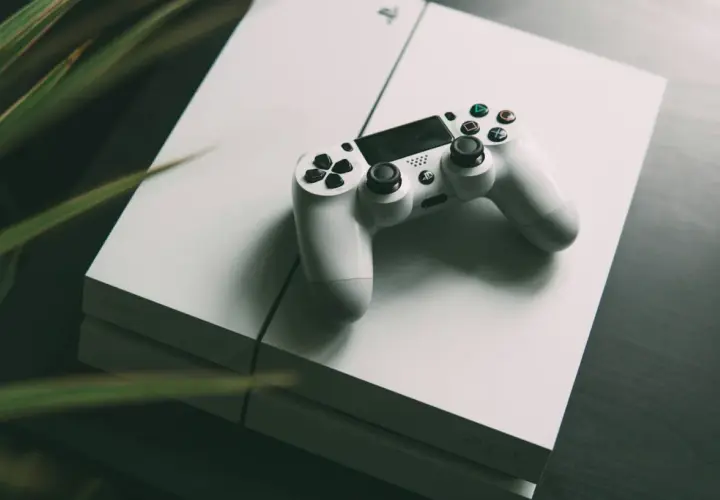PS5: Odbudowa bazy danych co daje i czy kasuje gry?