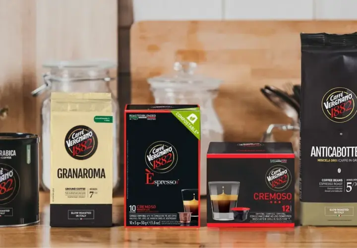 Kawa Caffè Vergnano 1882: puszka 100% Arabica, opakowanie Granaroma, kapsułki Espresso i Cremoso, oraz ziarna Anticabottega.