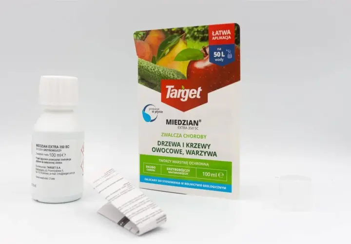 Miedzian Extra 350 SC dawkowanie na litr: 100 ml preparatu na 50 L wody do zwalczania chorób drzew, krzewów owocowych i warzyw.