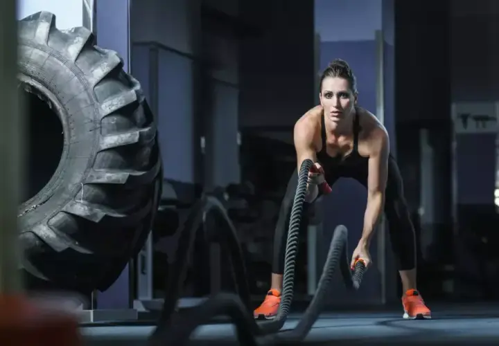 Crossfit dla kogo? Sprawdź, czy to trening dla Ciebie lub bliskich