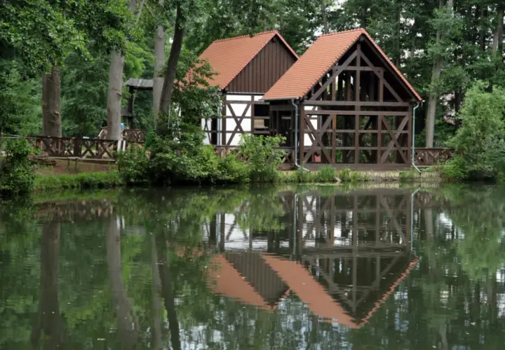 Skansen Zielona Góra: Odkryj fascynującą kulturę i historię regionu