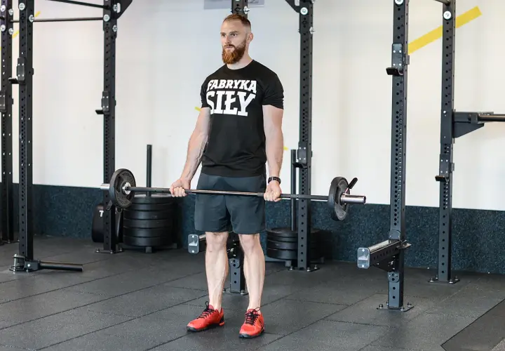 Skuteczne ćwiczenia na biceps, które zbudują siłę w domu i na siłowni