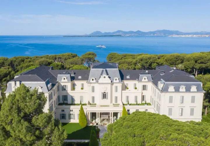 Hôtel du Cap-Eden-Roc : Luxe, Histoire & Célébrités Côte d'Azur