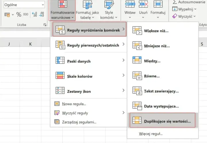 Wybieranie opcji "Duplikujące się wartości" w Excelu, aby usunąć duplikaty.