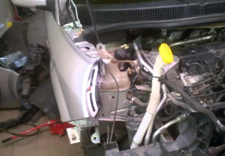 Jak wyjąć alternator Renault Scenic - uniknij kosztownych błędów