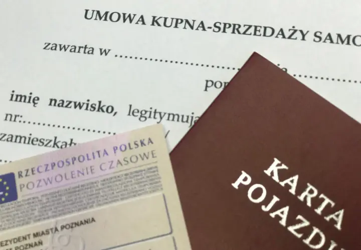 Umowa kupna-sprzedaży samochodu i karta pojazdu. Czy numer silnika musi być na umowie?