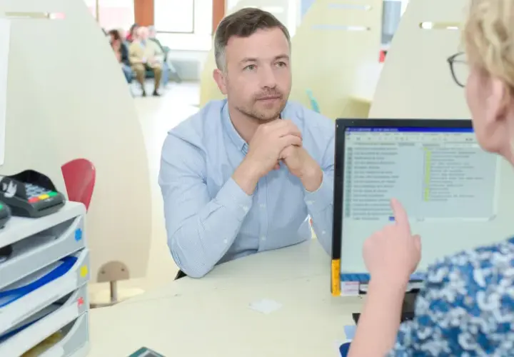 Co z ubezpieczeniem zdrowotnym po umowie zlecenia? Masz 30 dni!
