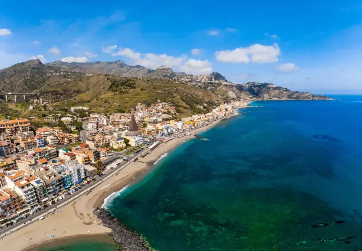 Giardini Naxos - sycylijski kurort w obiektywie blogerki