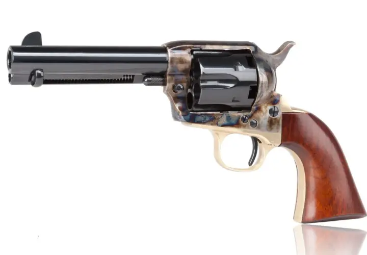 Rewolwer Colt Cattleman Inox z drewnianą rękojeścią, lufą i bębenkiem.
