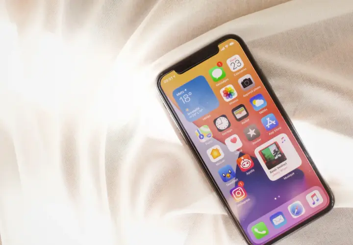 Jak odzyskać dane z iPhone'a? Z kopią i bez!