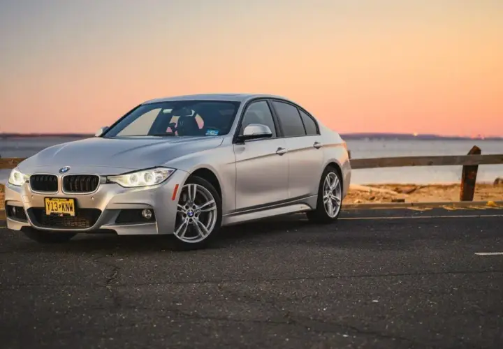 BMW 328i F30 – najważniejsze informacje, osiągi i opinie użytkowników