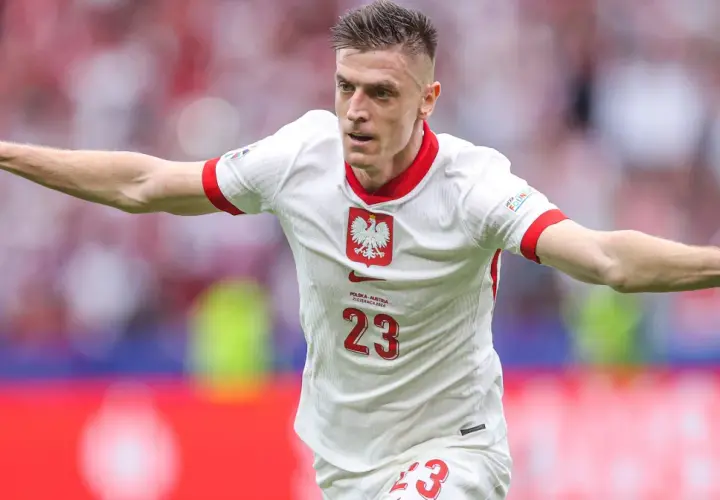 Krzysztof Piątek: Miliony w Katarze. Ile zarabia?