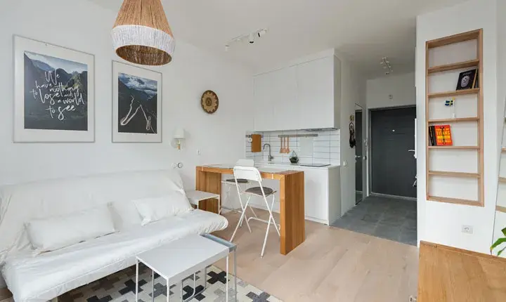 10 pomysłów na oddzielenie salonu od przedpokoju - DIY i pro