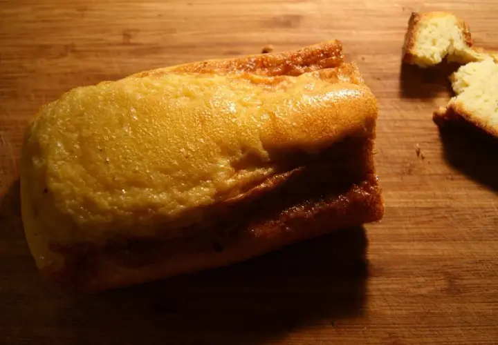 Prosty przepis na chleb z mąki kokosowej i jaglanej bez glutenu: 5 kroków