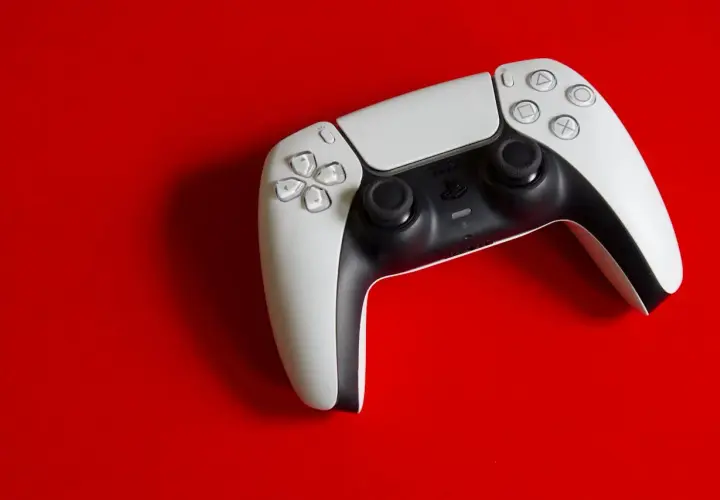 Jak podłączyć pada do PC? Xbox, PS5, PS4 poradnik bez problemów!