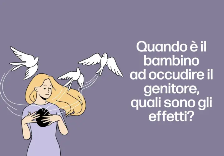 Ragazza con mani sul cuore nero, uccelli volano via. Riflessione sull'accudimento invertito e le sue conseguenze in età adulta.