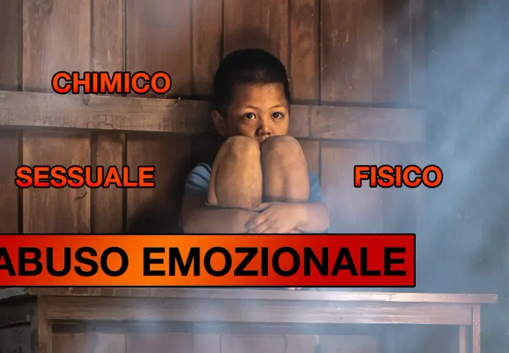 Bambino spaventato, circondato da parole come "chimico", "sessuale", "fisico" e "abuso emozionale", che suggeriscono comportamenti sessuali precoci e traumi.