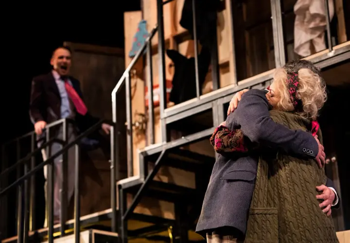 Czego nie widać w Teatrze Osterwy – fascynujące kulisy i recenzje
