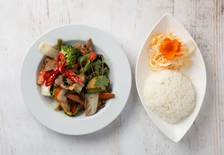 Bambus Grill & Oriental w Gdyni – autentyczne smaki Azji na wyciągnięcie ręki