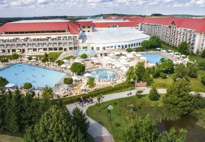 Hotel Gołębiewski Mikołajki - kiedy powstał i jego historia