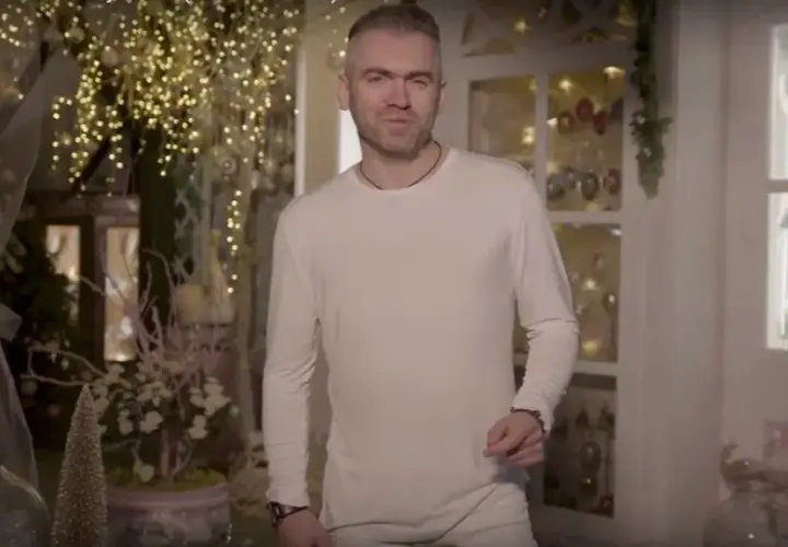 Arkadiusz Wiśniewski: Jaka jest jego rola w Czerwonych Gitarach? Profil