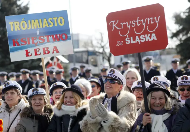 Kiedy są imieniny Krystyny, świętują Krystyny ze Śląska, trzymając transparenty z napisem "Trójmiasto i Księstwo Łeby".