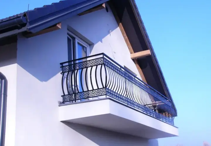 Co pierwsze elewacja czy balustrada? Uniknij kosztownych błędów