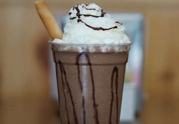 Kawa jak ze Starbucks w domu? Przepisy baristy na Twoje ulubione!