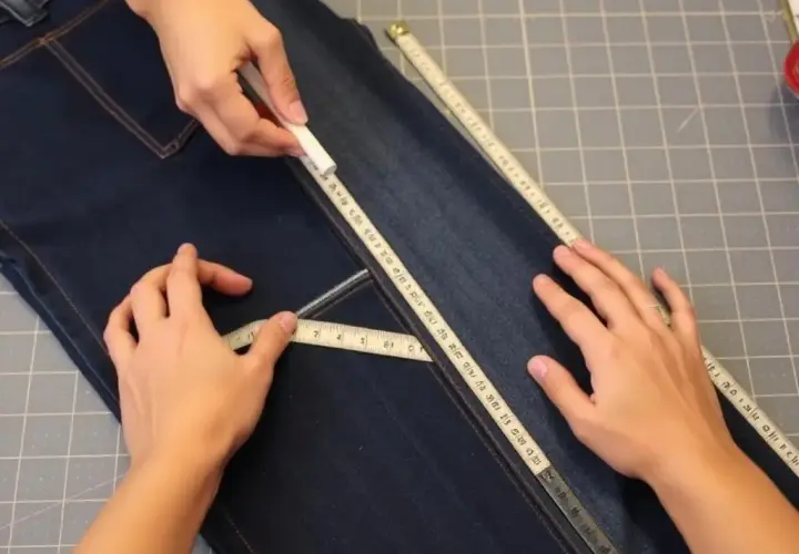 Spódnica na spodenki DIY: Przeróbka krok po kroku (Przewodnik)