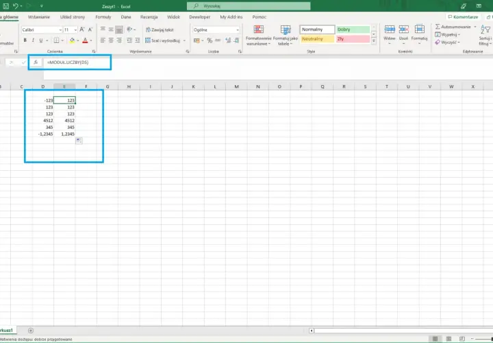 Wartość bezwzględna w Excelu. Formuła `=MODUŁ.LICZBY(D5)` oblicza wartość bezwzględną liczby z komórki D5.