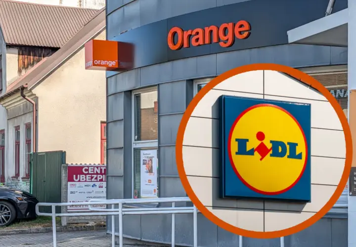 Salon Orange oferuje darmowy internet. Obok widoczny szyld Lidl.