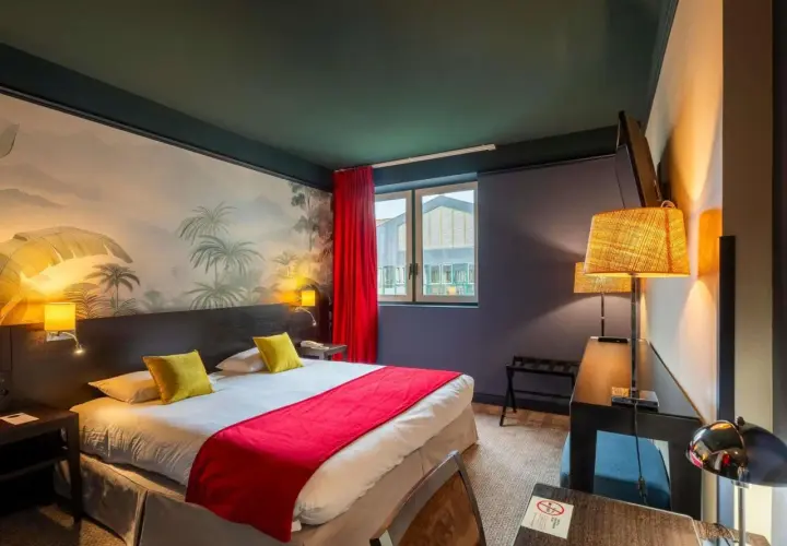 Mercure Bordeaux Chartrons: Votre 4 étoiles dans une distillerie