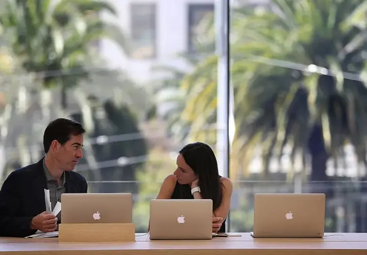 Ile zarabia pracownik Apple w Polsce? Zaskakujące fakty o pensjach