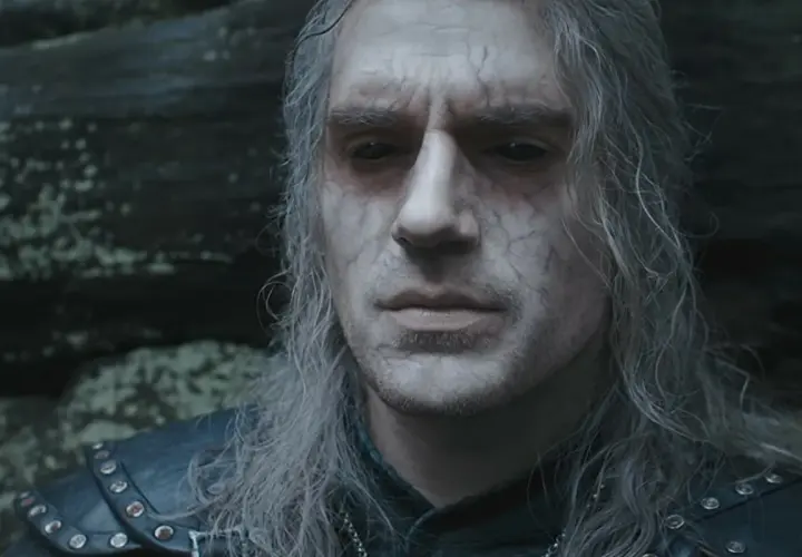Geralt z Rivii, wiedźmin o siwych włosach i bliznach, wygląda na zmęczonego. Ile lat ma Geralt z Rivii? Trudno zgadnąć, jego wiek to tajemnica.