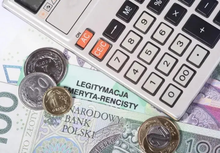 Jak ustala się termin wypłaty emerytury i co warto wiedzieć?