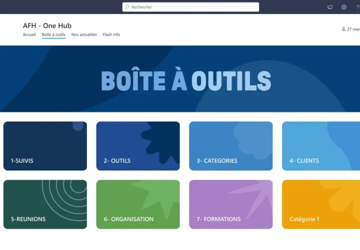 Page d'accueil "AFH - One Hub" avec une section "Boîte à outils" et des catégories comme "Suivis", "Outils", "Clients", "Réunions", "Organisation", "Formations".