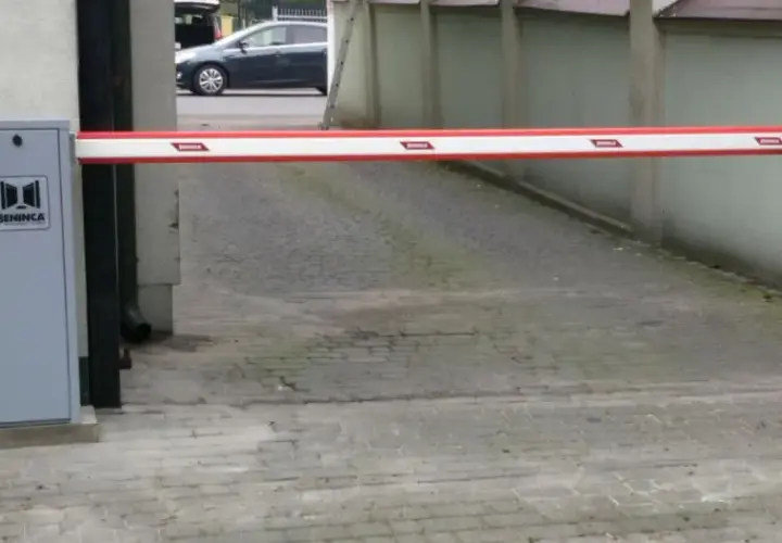 Jak otworzyć szlaban na osiedlu - proste metody dla każdego mieszkańca