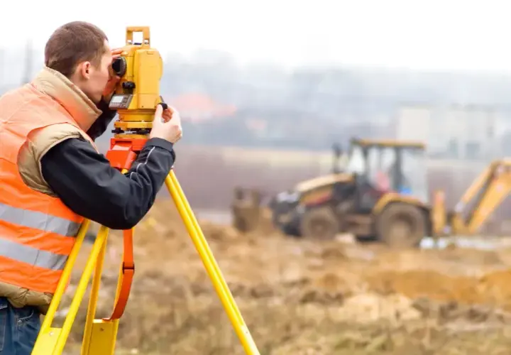 Co robi geodeta przy budowie domu? Obowiązki, koszty, etapy