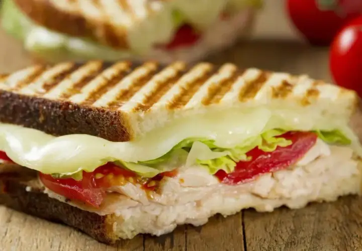 Jakie pieczywo do panini? Odkryj najlepsze opcje na pyszne kanapki