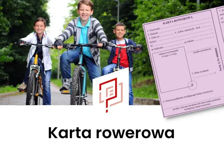 Trzech uśmiechniętych chłopców na rowerach, obok różowa karta rowerowa przepisy.