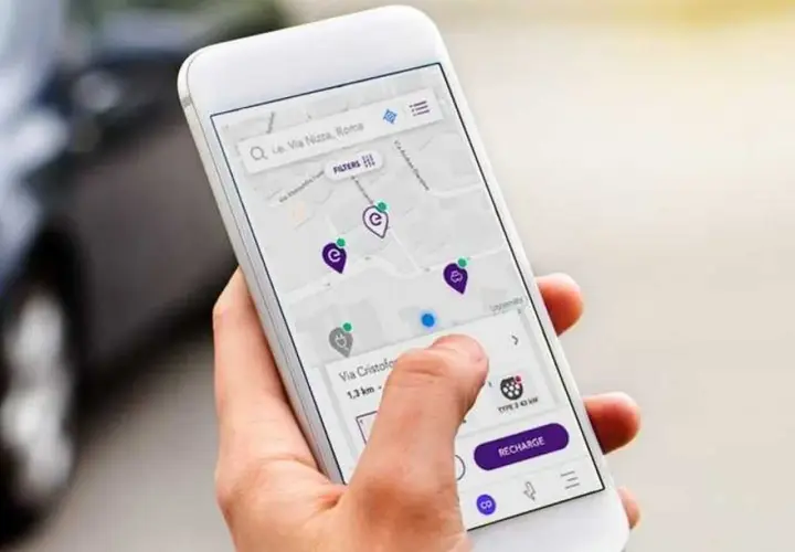 App per trovare colonnine elettriche: mappa con punti di ricarica a Roma, vicino a Via Nizza.