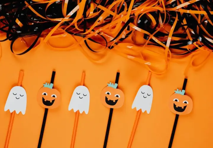 Magia Halloween DIY: Stwórz unikalne ozdoby z papieru i dyni!